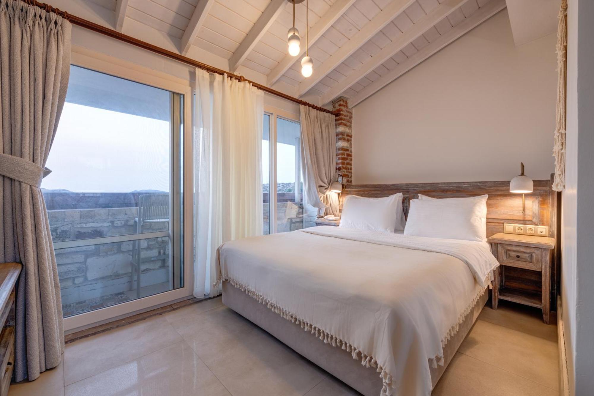 Navalia Hotel فوكا المظهر الخارجي الصورة