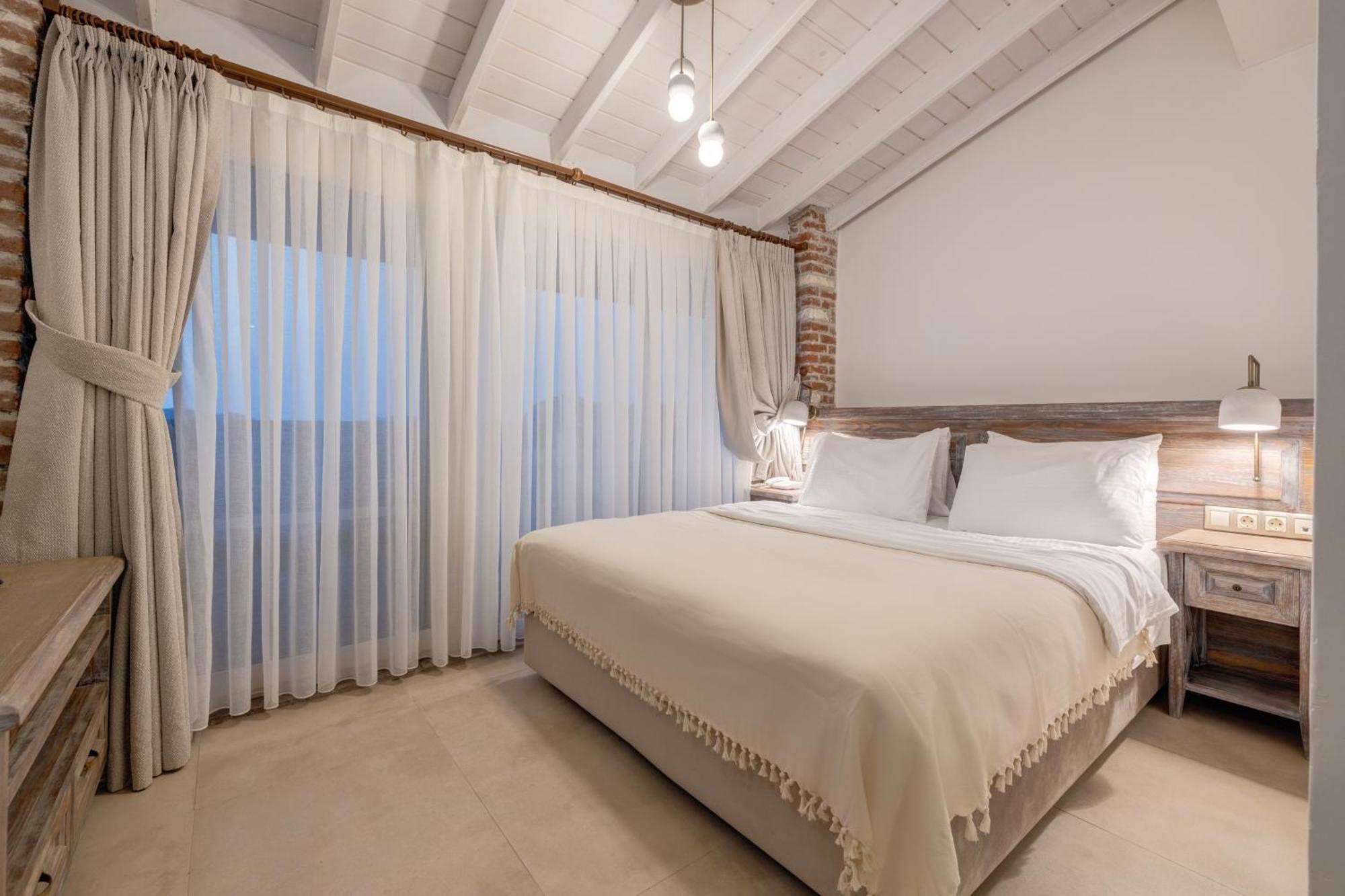 Navalia Hotel فوكا المظهر الخارجي الصورة