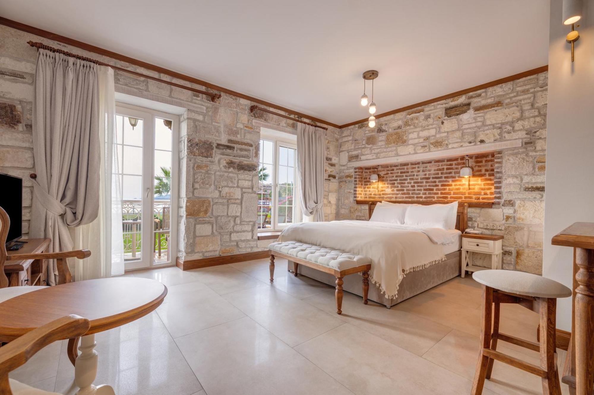 Navalia Hotel فوكا المظهر الخارجي الصورة