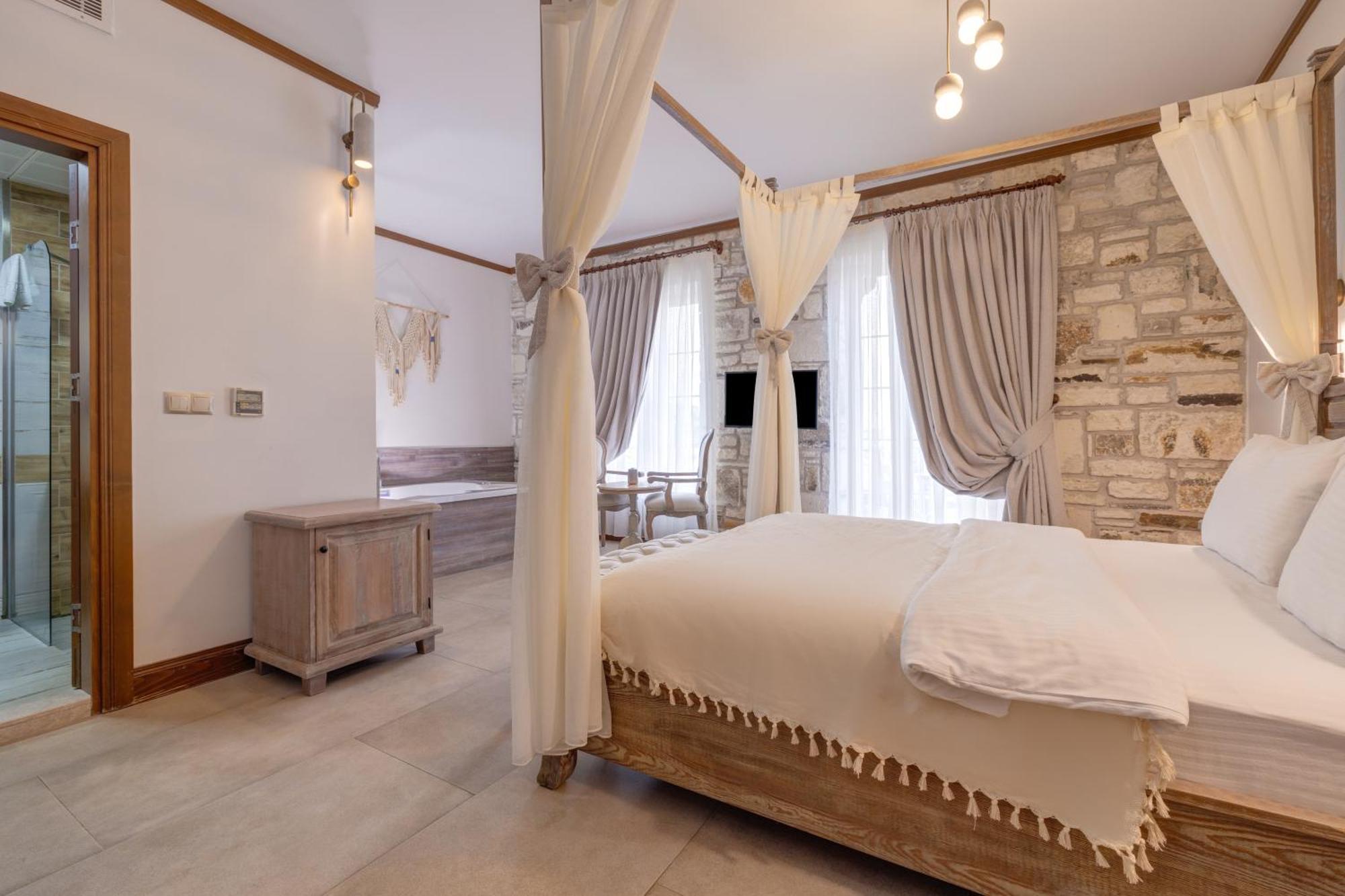 Navalia Hotel فوكا المظهر الخارجي الصورة
