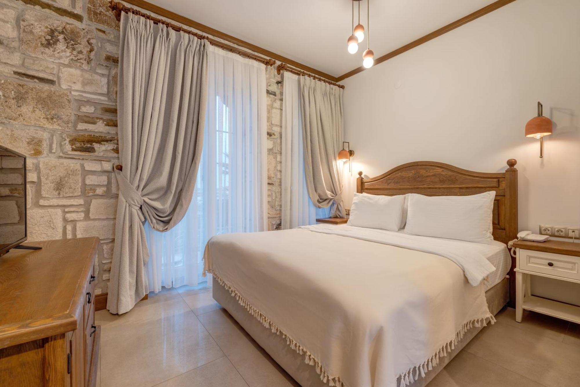 Navalia Hotel فوكا المظهر الخارجي الصورة