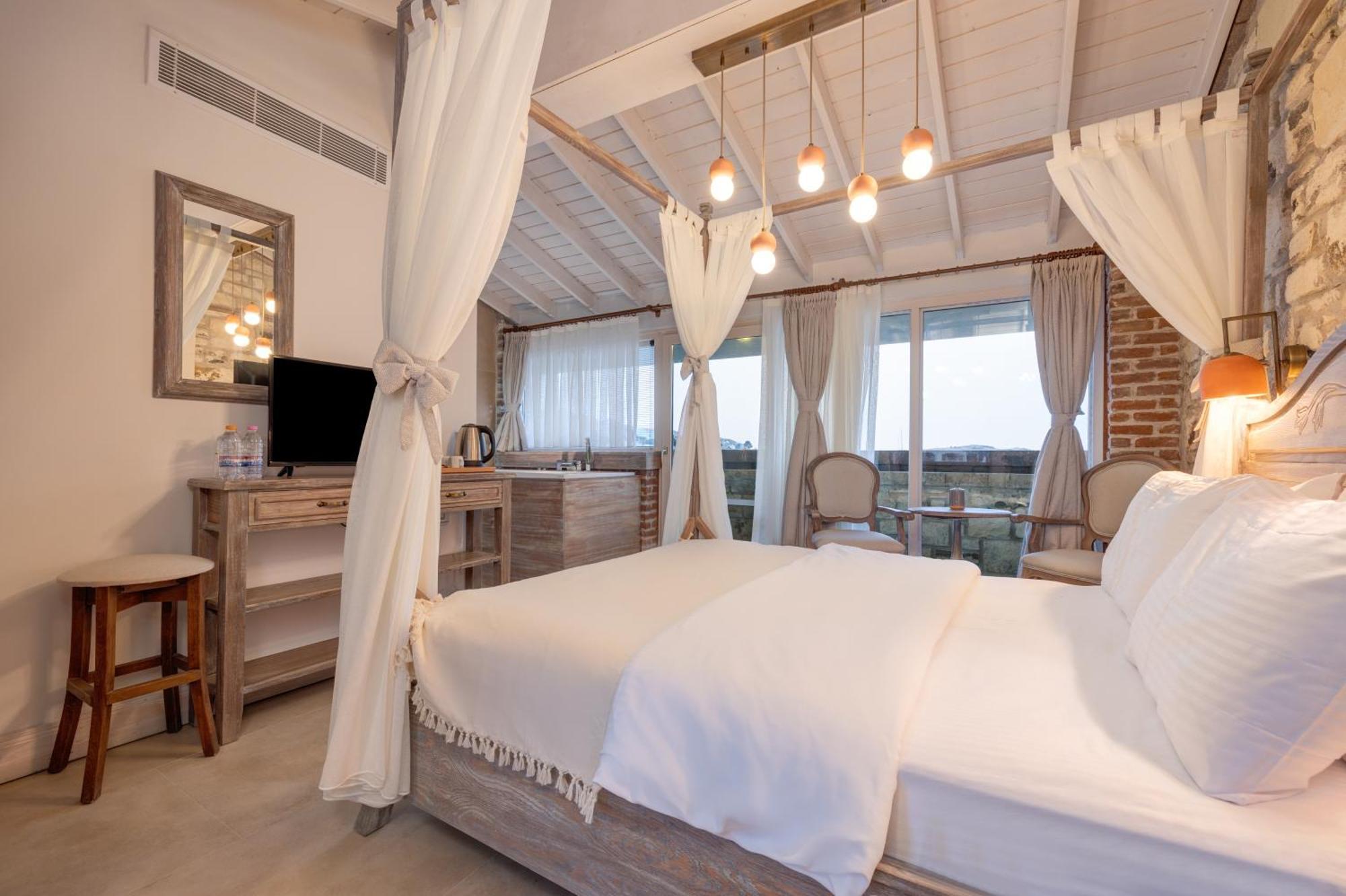 Navalia Hotel فوكا المظهر الخارجي الصورة