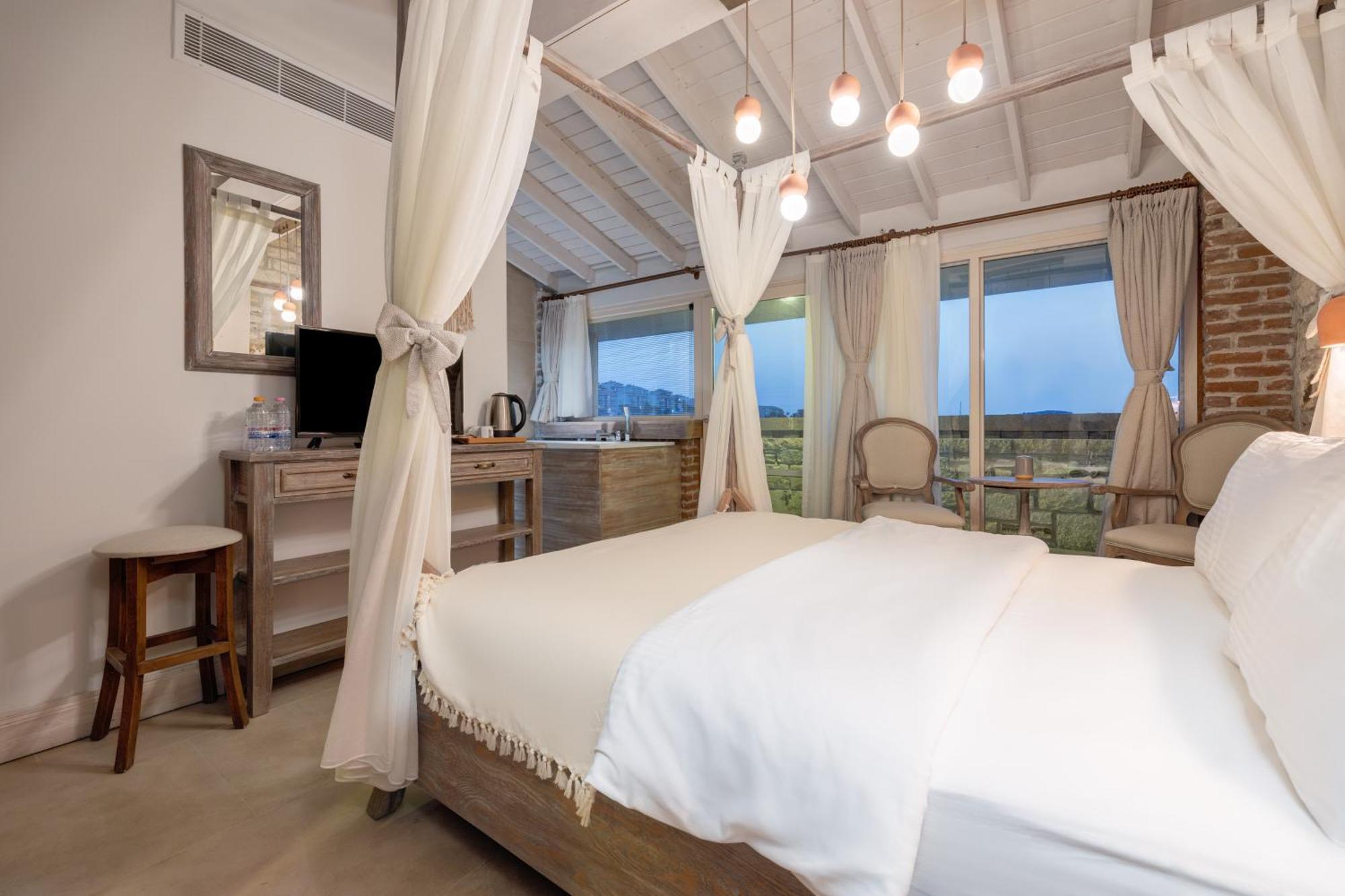 Navalia Hotel فوكا المظهر الخارجي الصورة