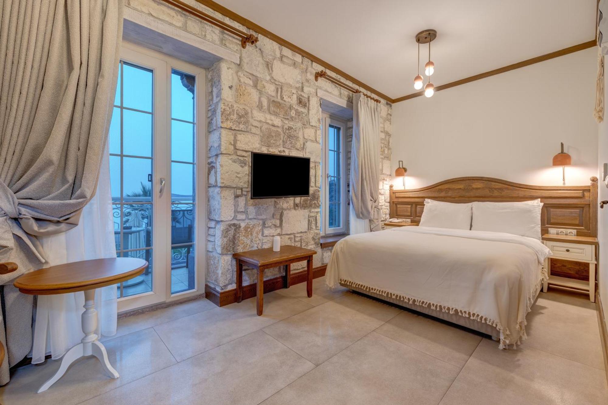 Navalia Hotel فوكا المظهر الخارجي الصورة