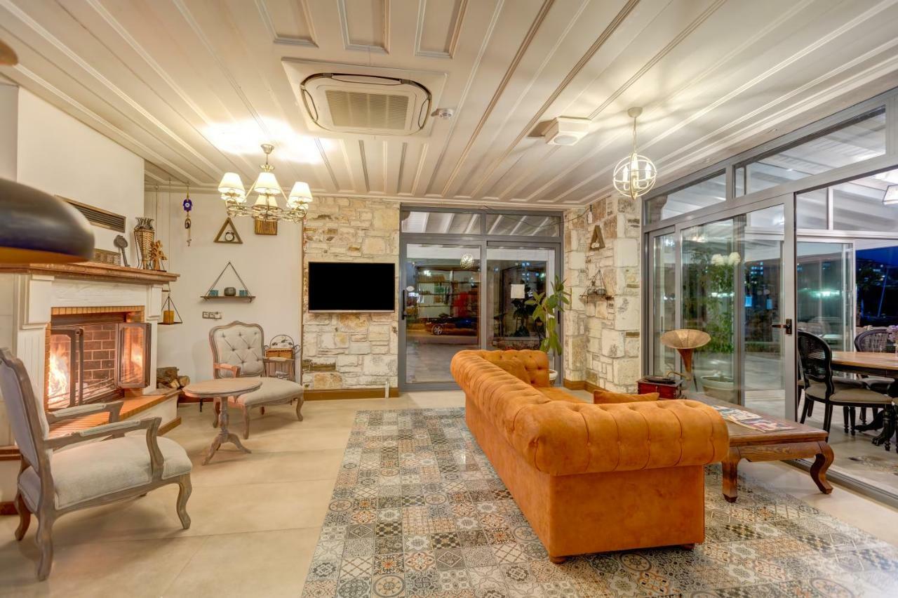 Navalia Hotel فوكا المظهر الخارجي الصورة